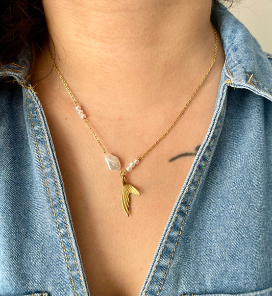 Dolphin Tale Beach Resort Necklace