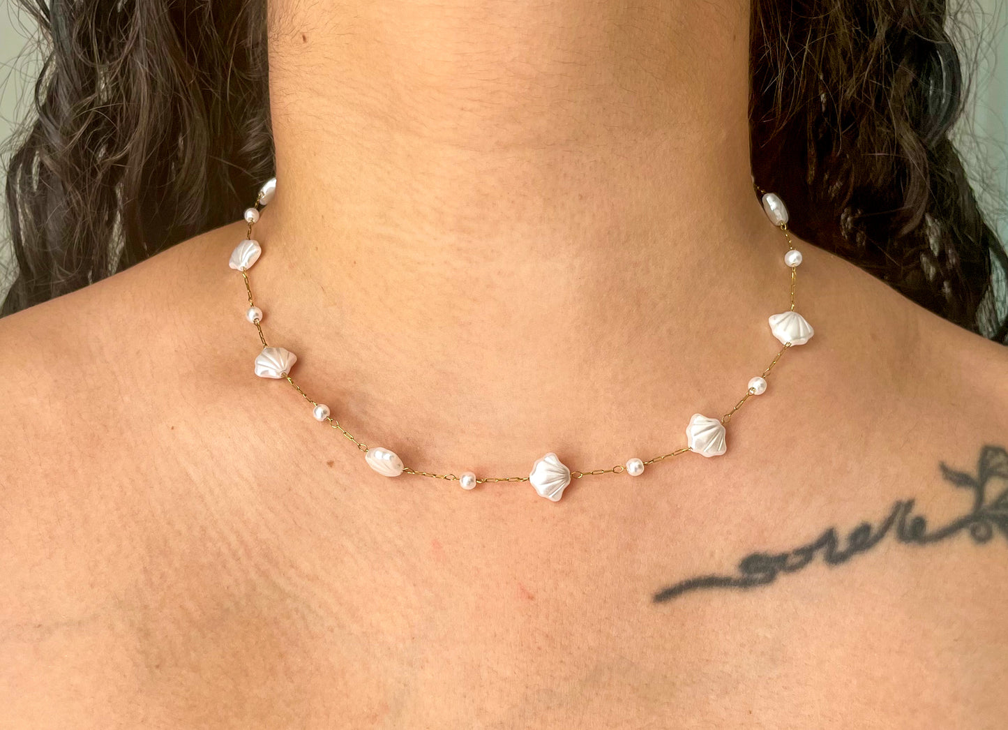 Mini White Shells Beach Resort Necklace