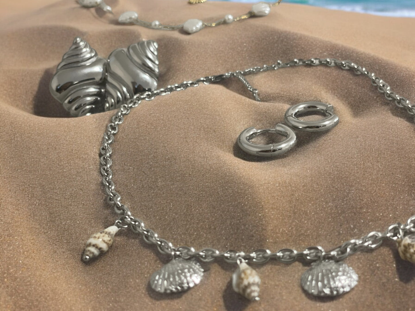 Silver Concha Shell Beach Resort Necklace